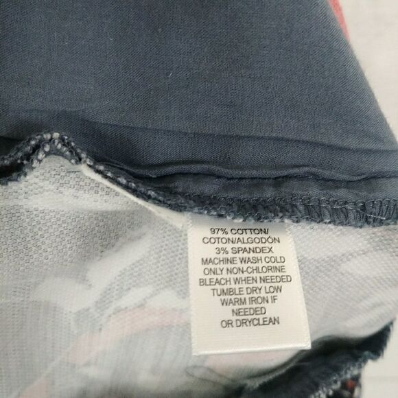 Ann Taylor Loft The Riviera Shorts Floral 2 Blie - Picture 5 of 5